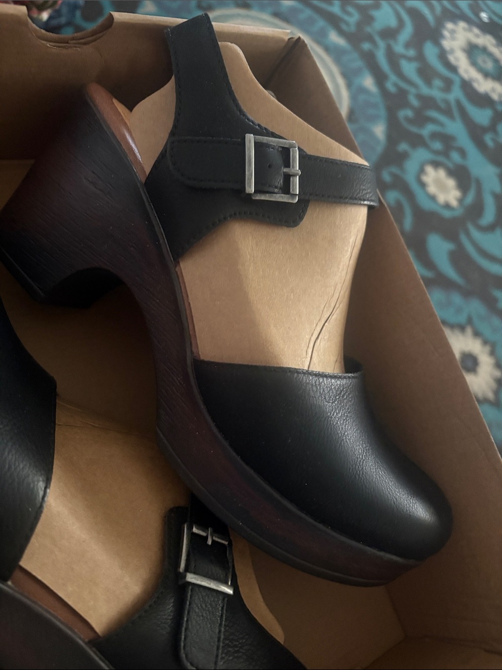 Black Leather  Clog Shoes - Brand: B.O.C
